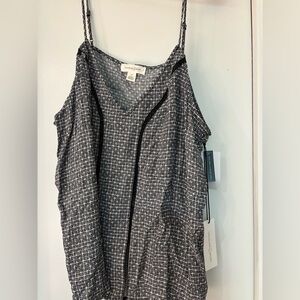 Black and White Sleeveless Top with Adjustable Straps 1X NWT